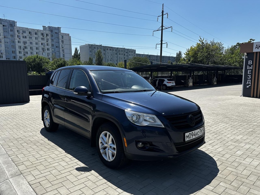 Volkswagen, Tiguan, 2011