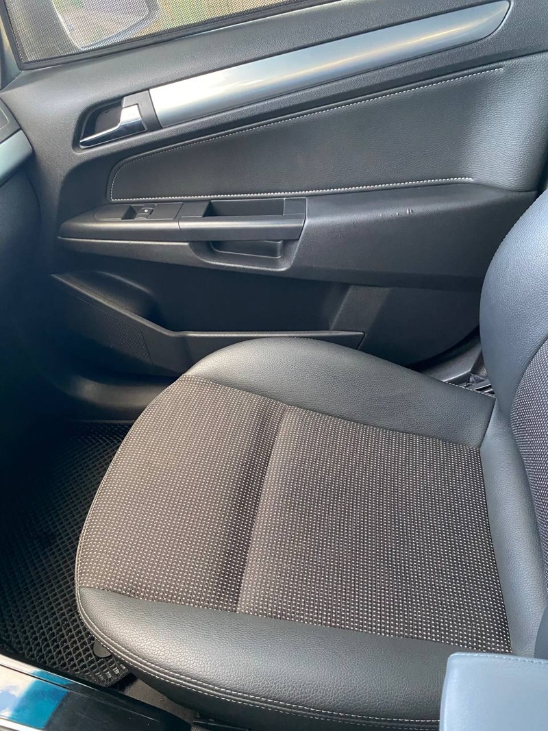 Opel, Astra, 2011