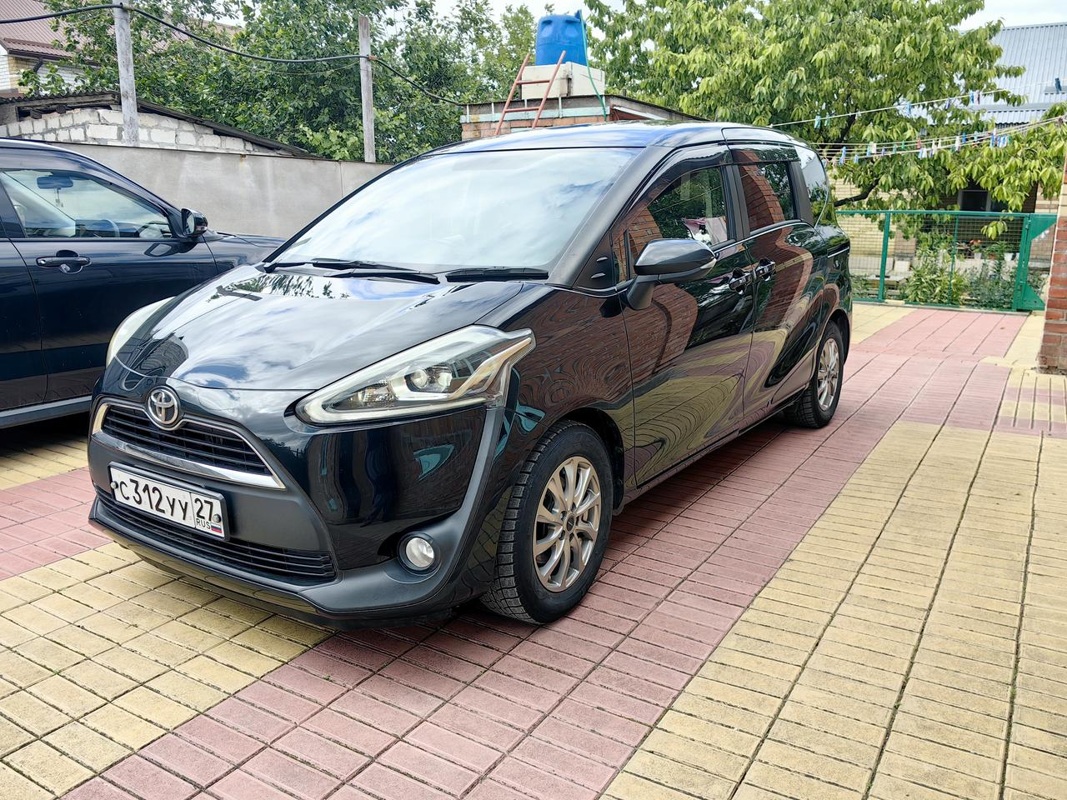 Toyota, Sienta, 2016