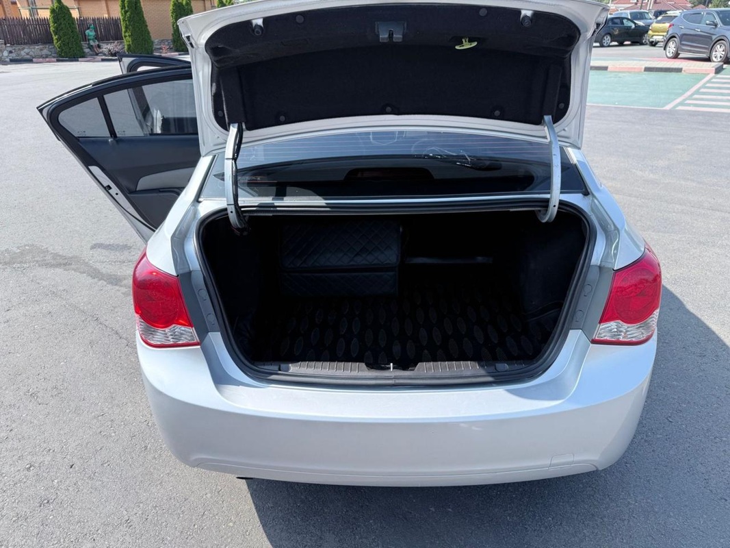 Chevrolet, Cruze, 2010