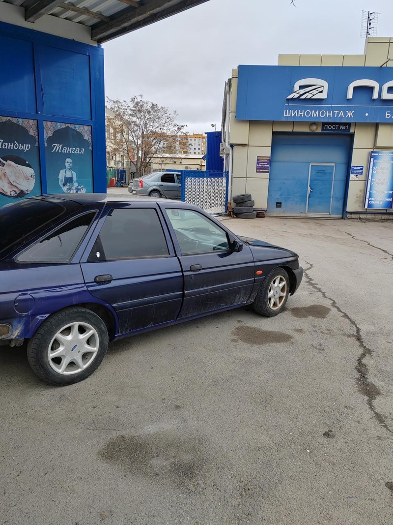 Ford, Escort, 1998