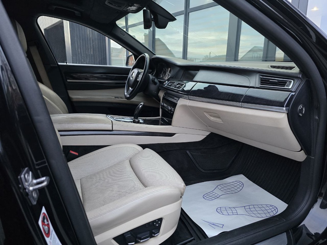 BMW, 7 серии, 2010