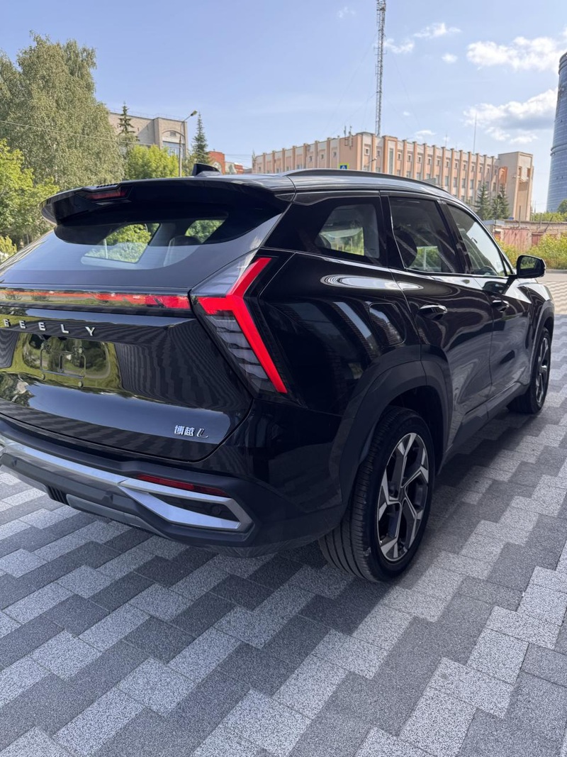 Geely, Atlas, 2025