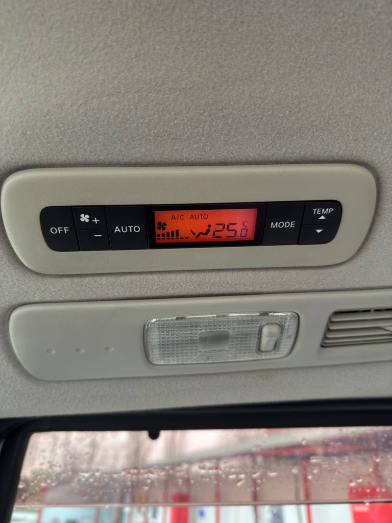 Nissan, Serena, 2011