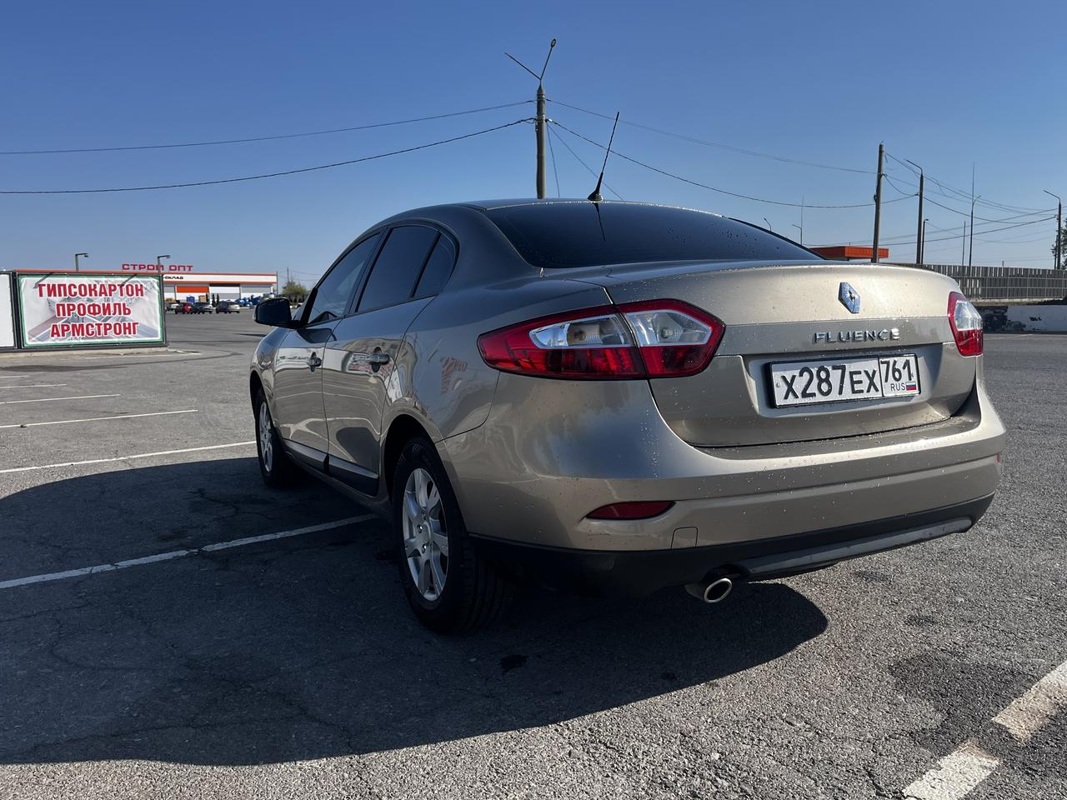 Renault, Fluence, 2011