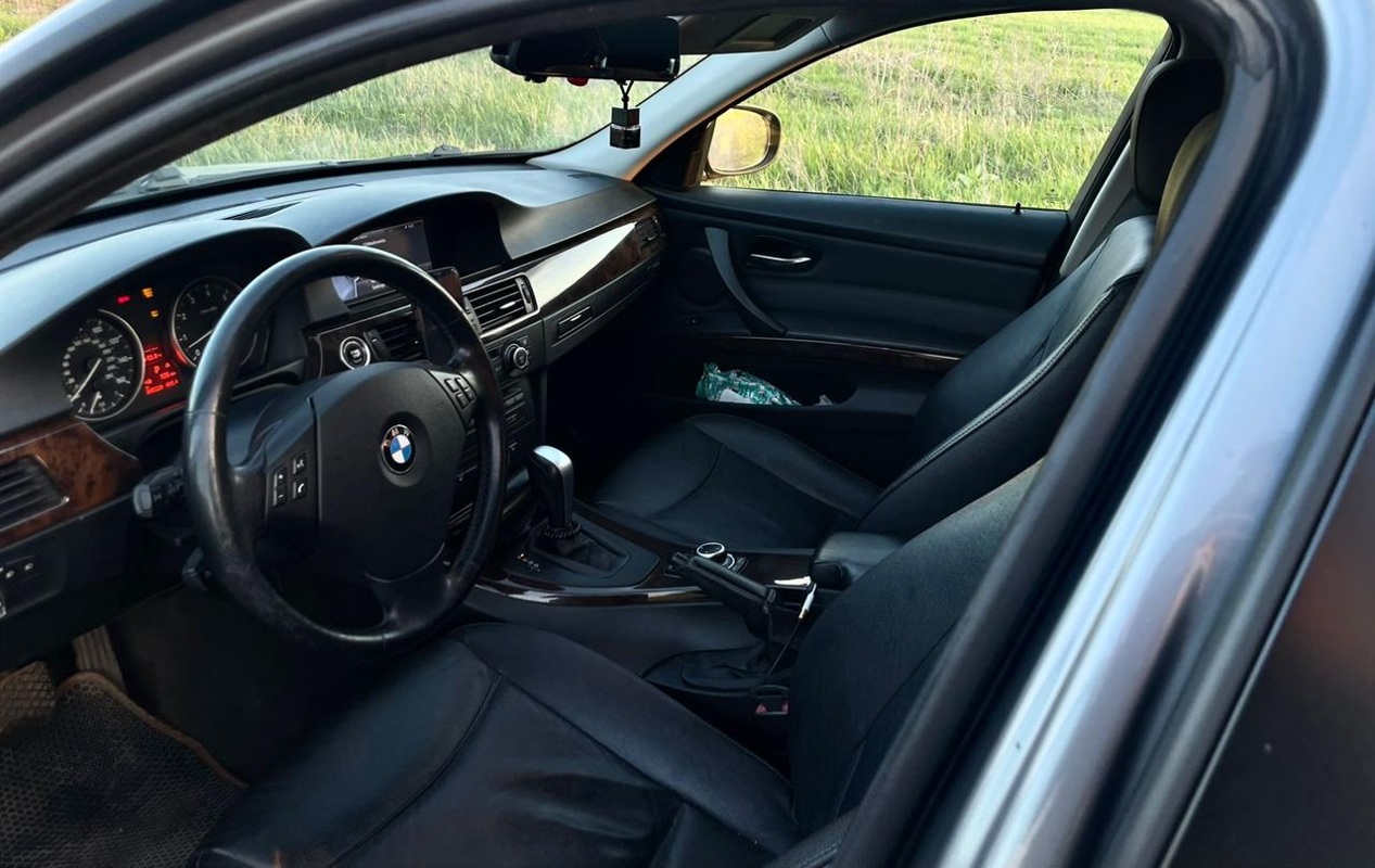 BMW, 3 серии, 2009
