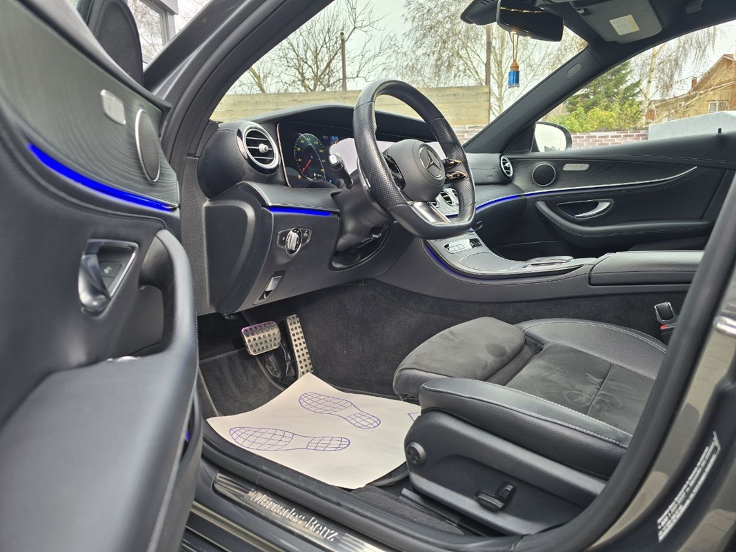 Mercedes-Benz, E-Класс, 2021