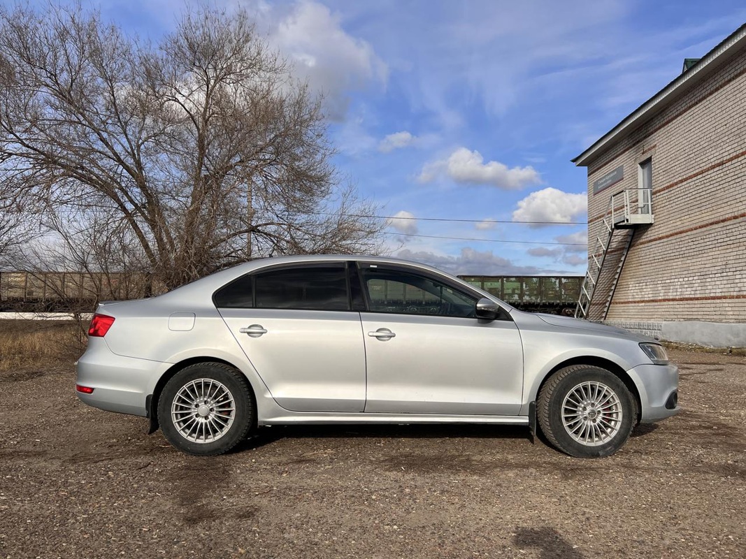 Volkswagen, Jetta, 2011