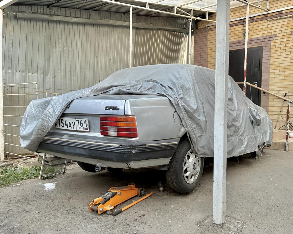 Opel, Ascona, 1982