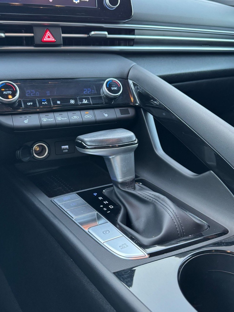 Hyundai, Elantra, 2022