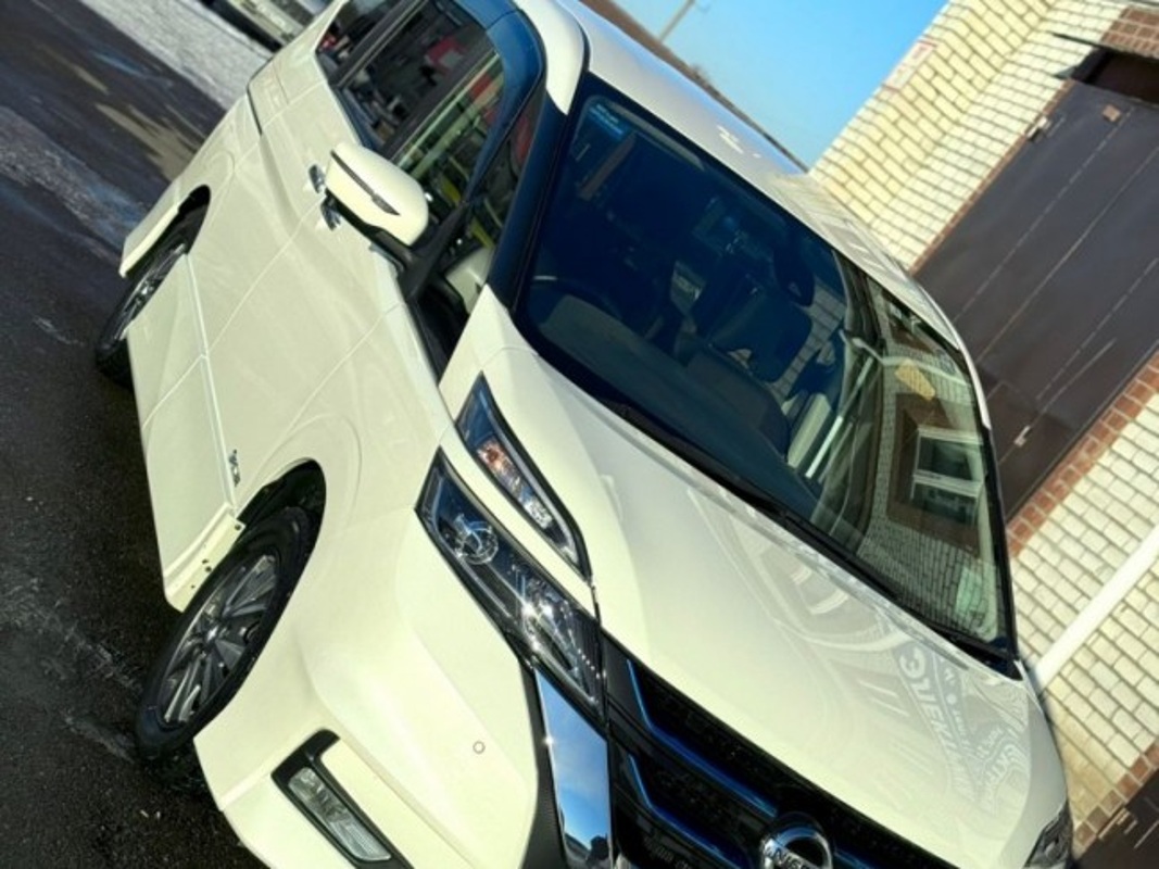 Nissan, Serena, 2018