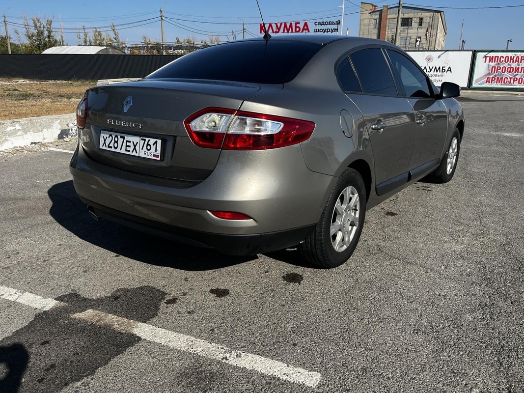 Renault, Fluence, 2011