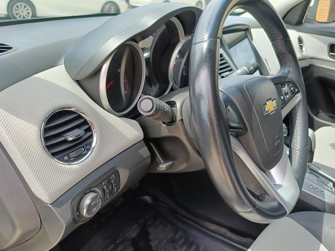 Chevrolet, Cruze, 2011