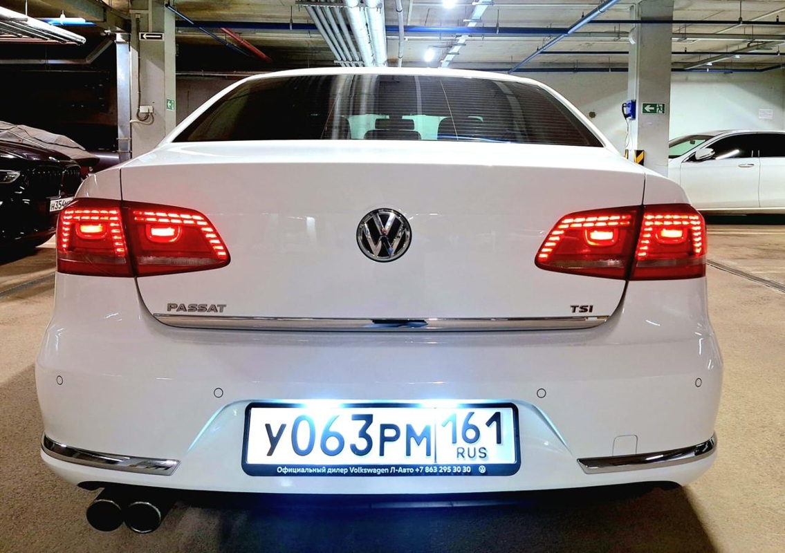 Volkswagen, Passat, 2011