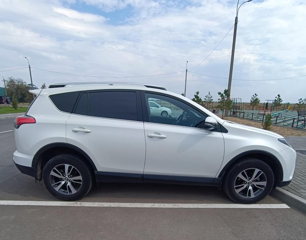 Toyota, RAV4, 2018