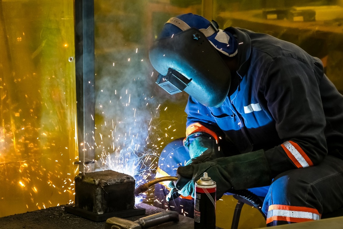 Требуется электрогазосварщик