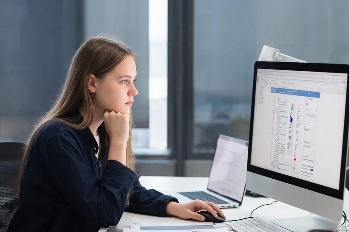 Оператор 1С8, Компания «Молочный Мир»