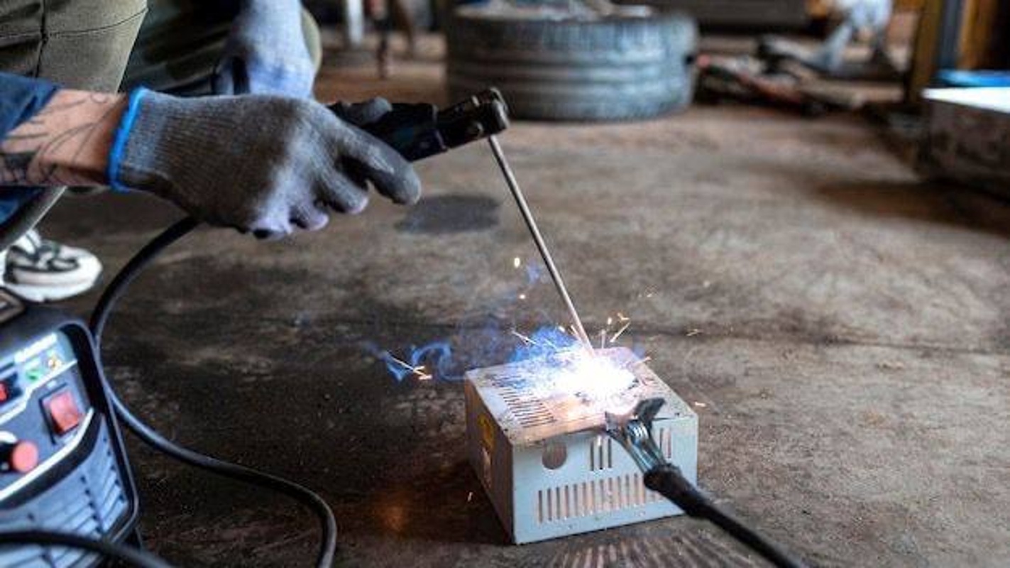 Требуется электрогазосварщик