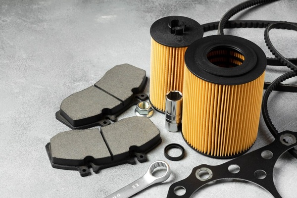different-car-accessories-arrangement_23-2149030411.jpg