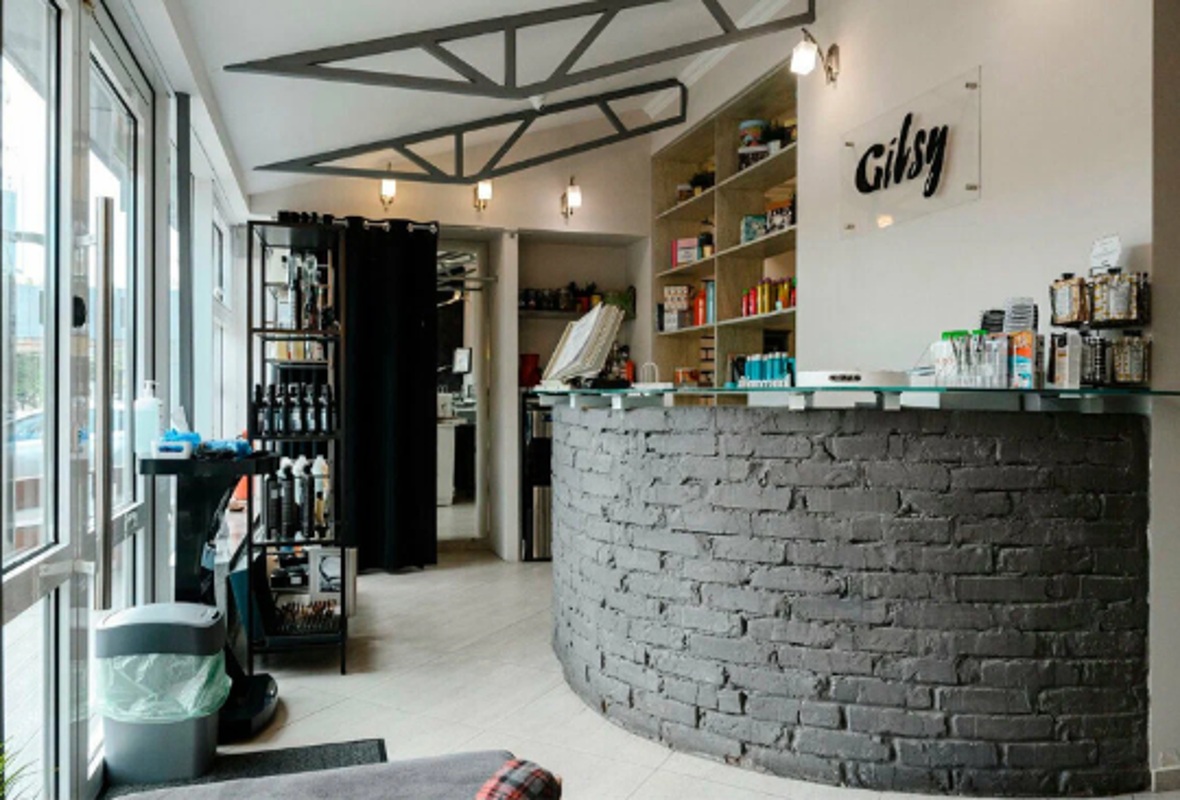 Мастер ногтевого сервиса, Салон красоты «Gilsy»